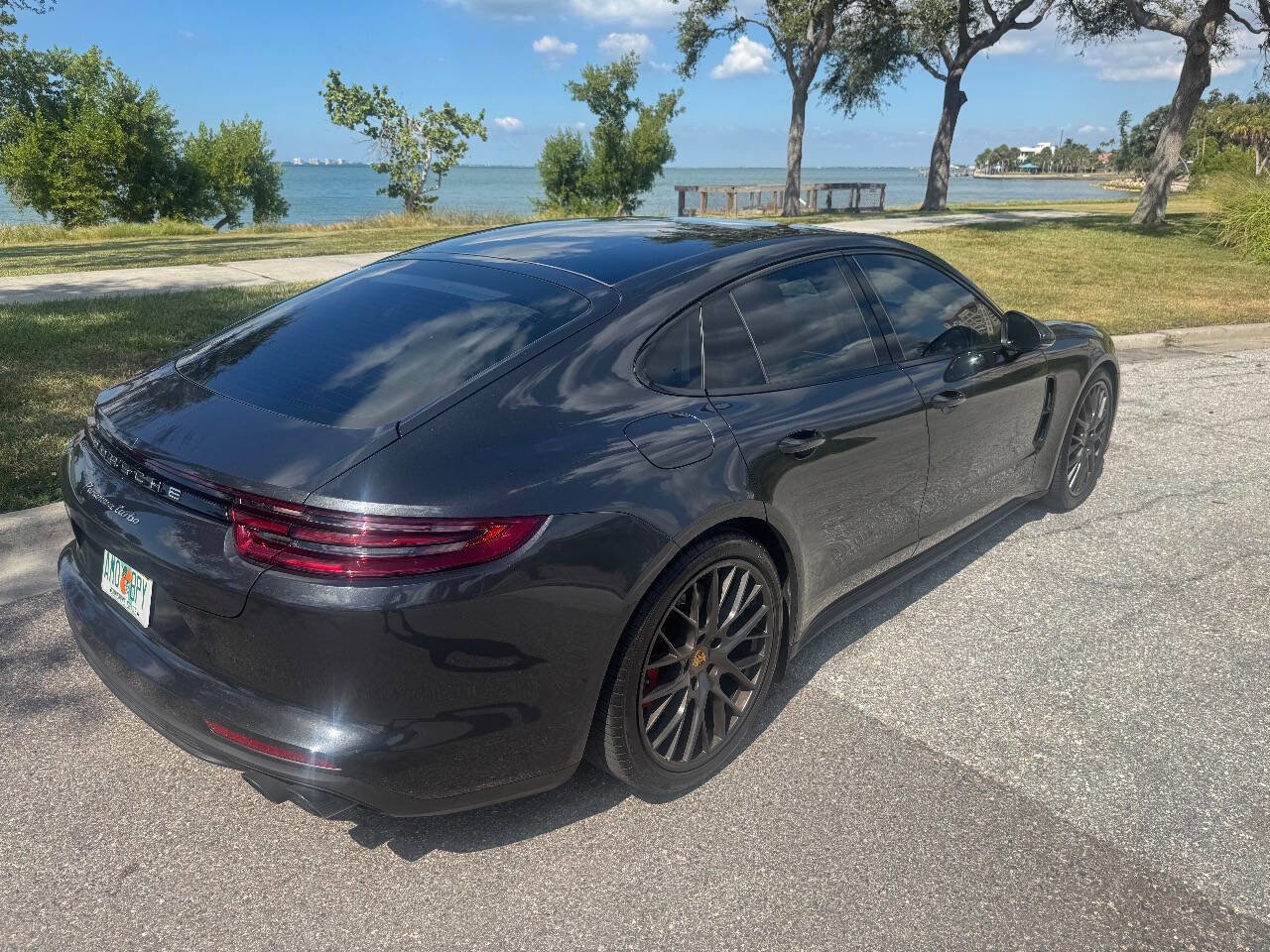 Used 2017 Porsche Panamera Turbo w/ Sport Package image 22