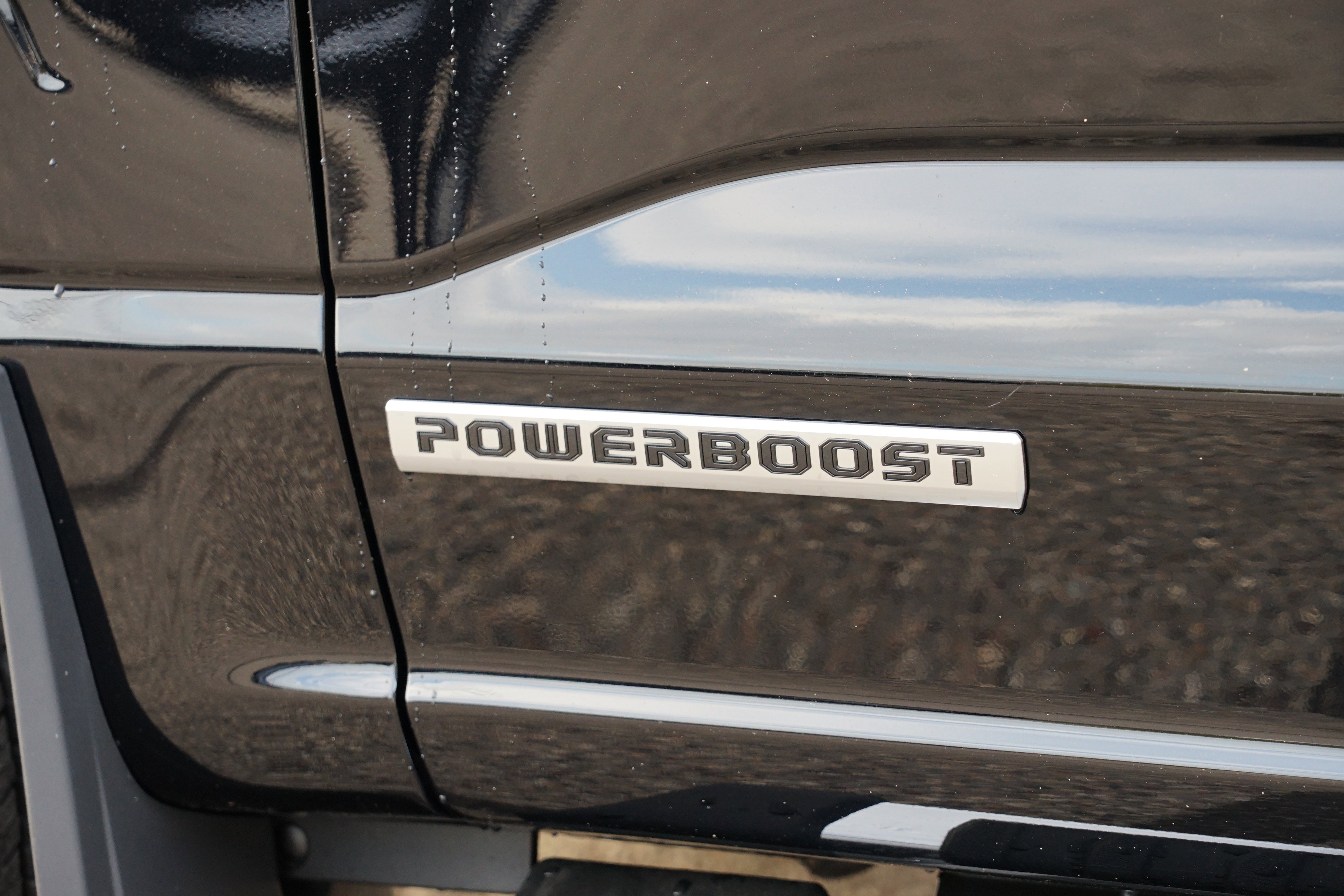 New 2025 Ford F150 Lariat w/ Equipment Group 502A High image 13