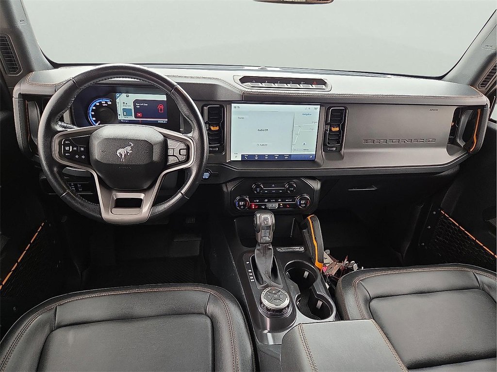 Used 2024 Ford Bronco Badlands image 9