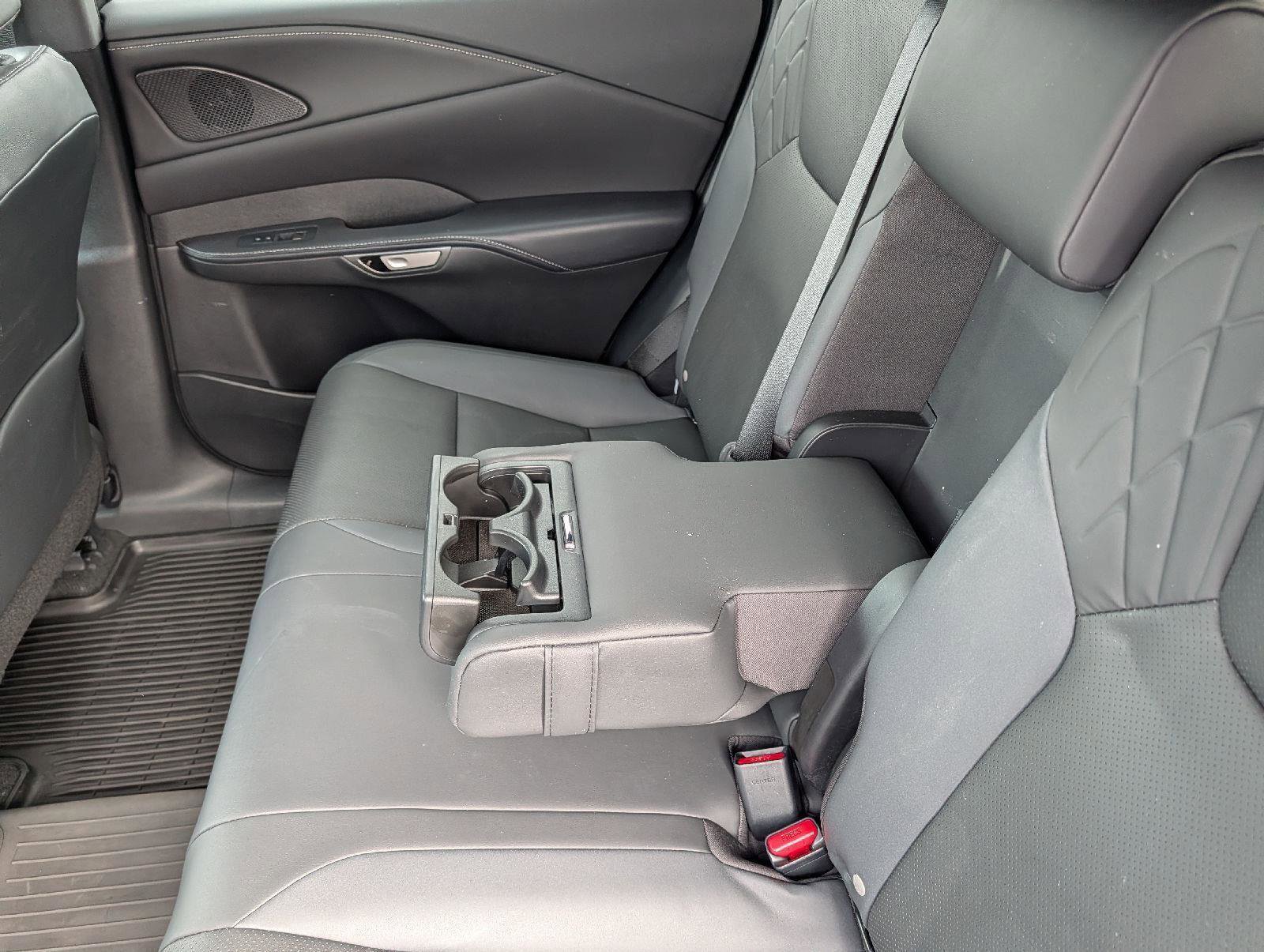 Used 2024 Lexus RX 350 Premium w/ Accessory Package (Z1) image 21