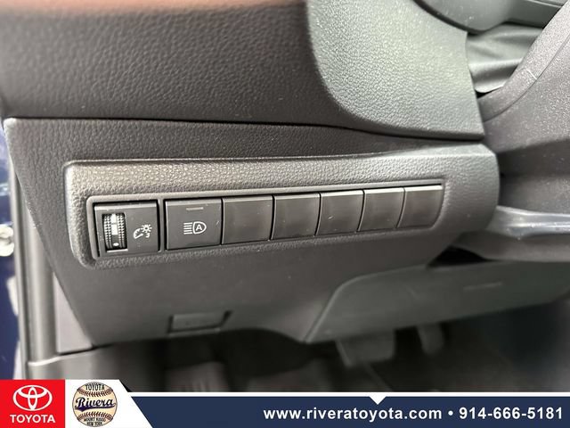 Used 2026 Toyota Corolla XSE FWD image 21