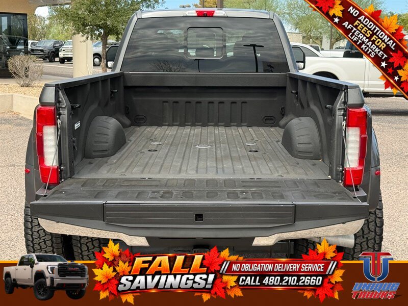 Used 2017 Ford F350 Lariat w/ Lariat Ultimate Package AWD/4WD image 10