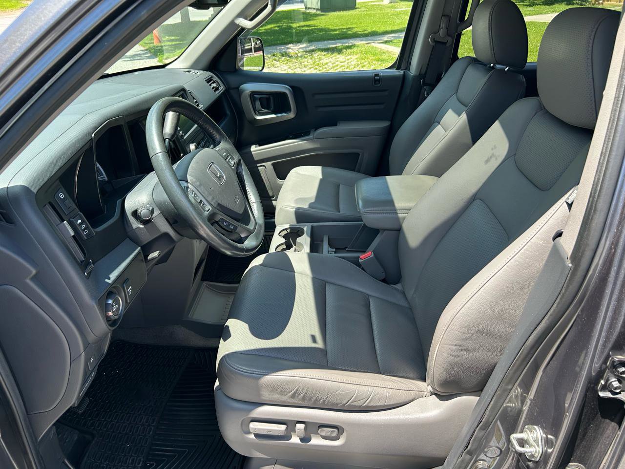 Used 2014 Honda Ridgeline RTL image 11