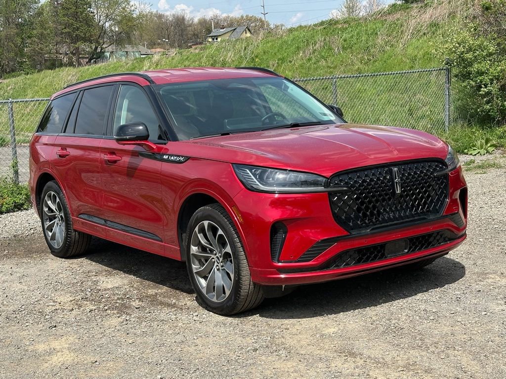 New 2026 Lincoln Aviator AWD w/ Jet Appearance Package image 30
