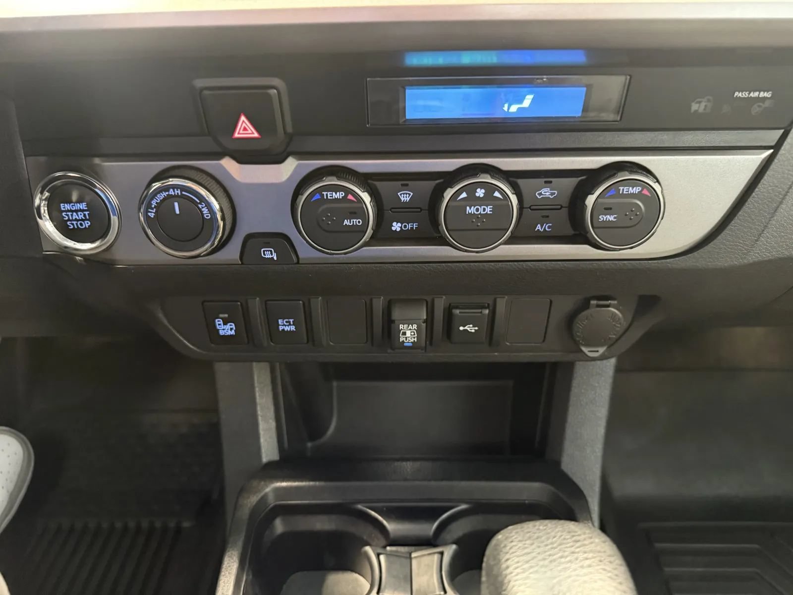 Used 2023 Toyota Tacoma SR5 w/ Technology Package AWD/4WD image 37