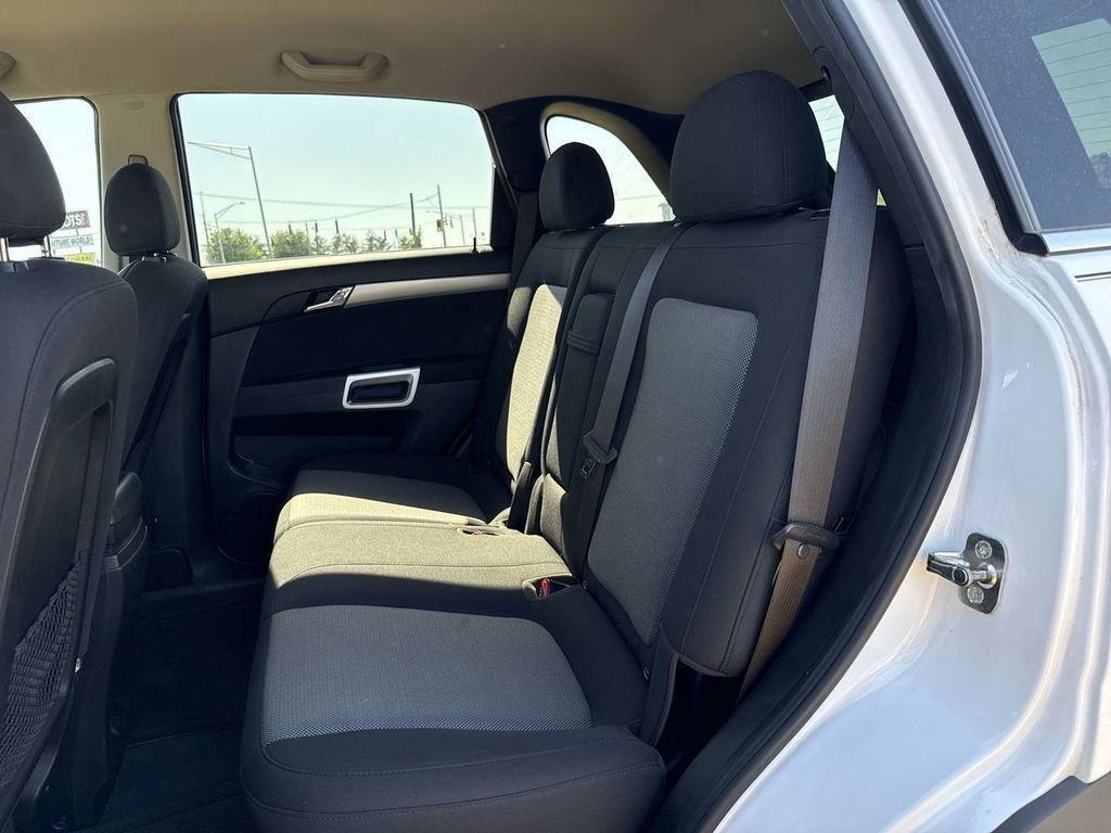 Used 2012 Chevrolet Captiva Sport LS FWD image 19