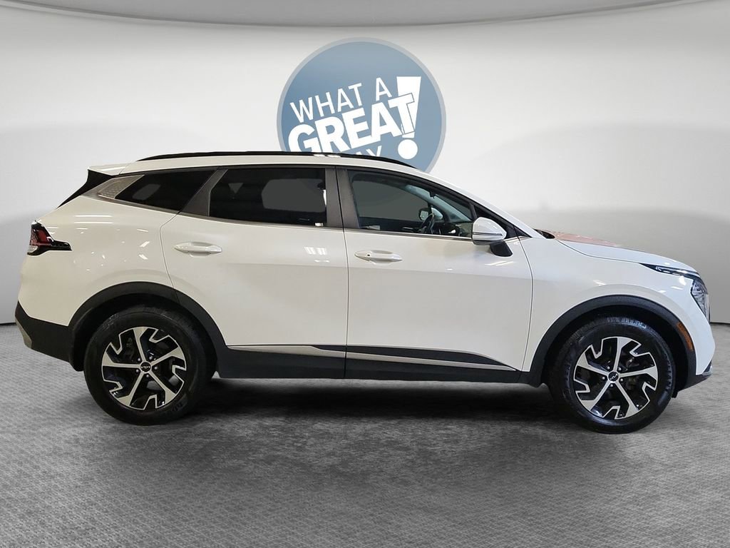 Used 2023 Kia Sportage EX w/ EX Premium Package image 2