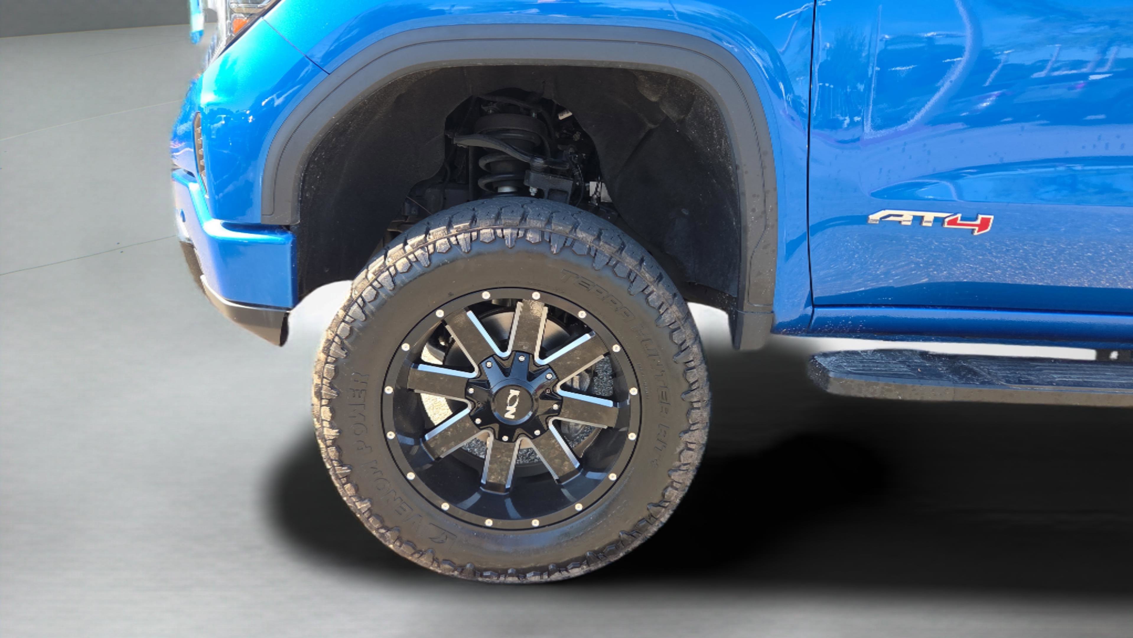 Used 2023 GMC Sierra 1500 AT4 w/ AT4 Premium Package image 30