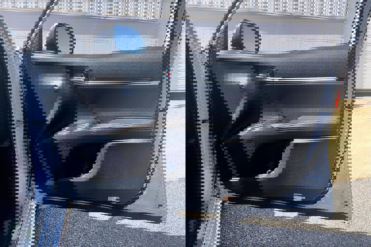 Used 2023 Toyota Camry XSE image 29