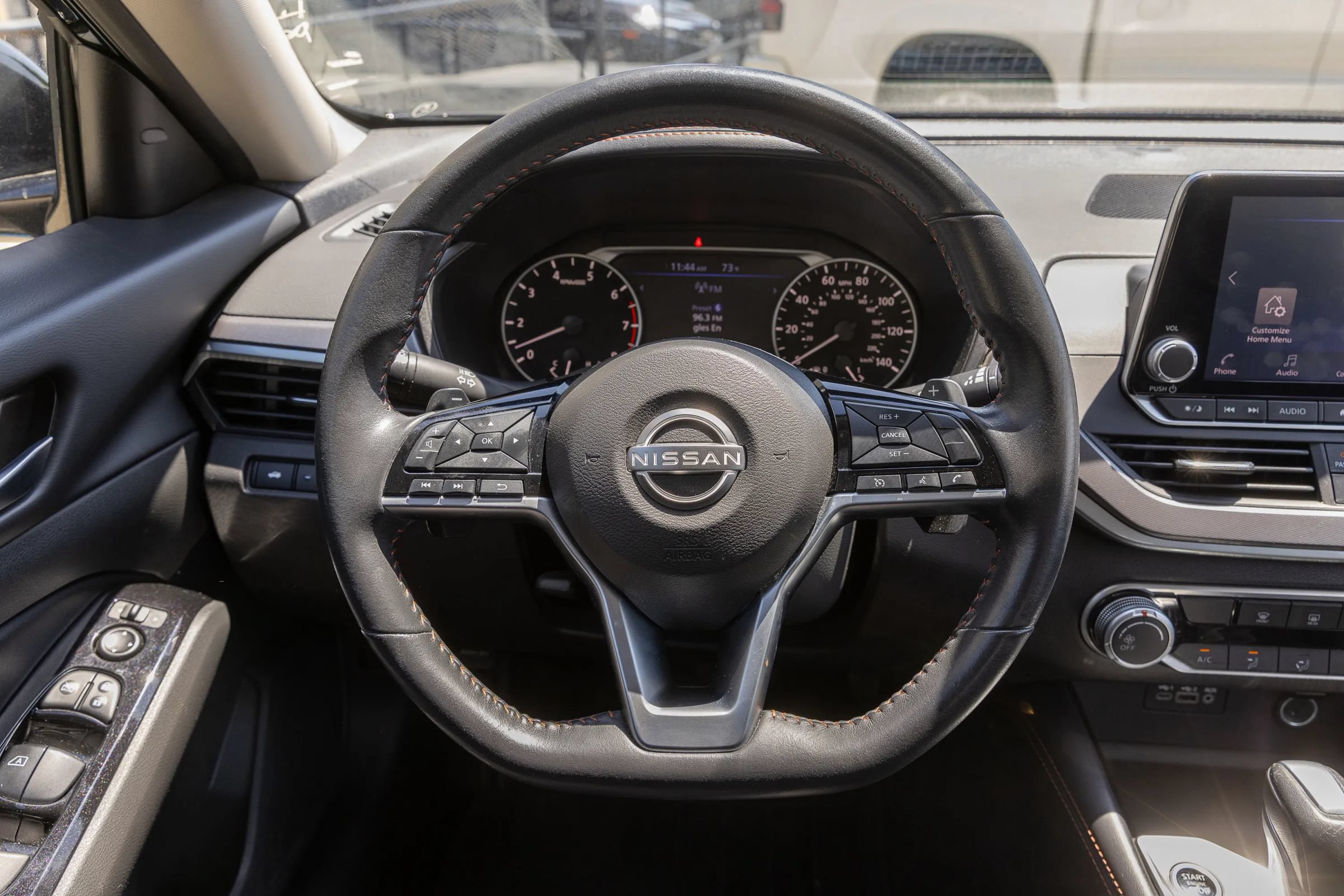 Used 2024 Nissan Altima 2.5 SR FWD image 25