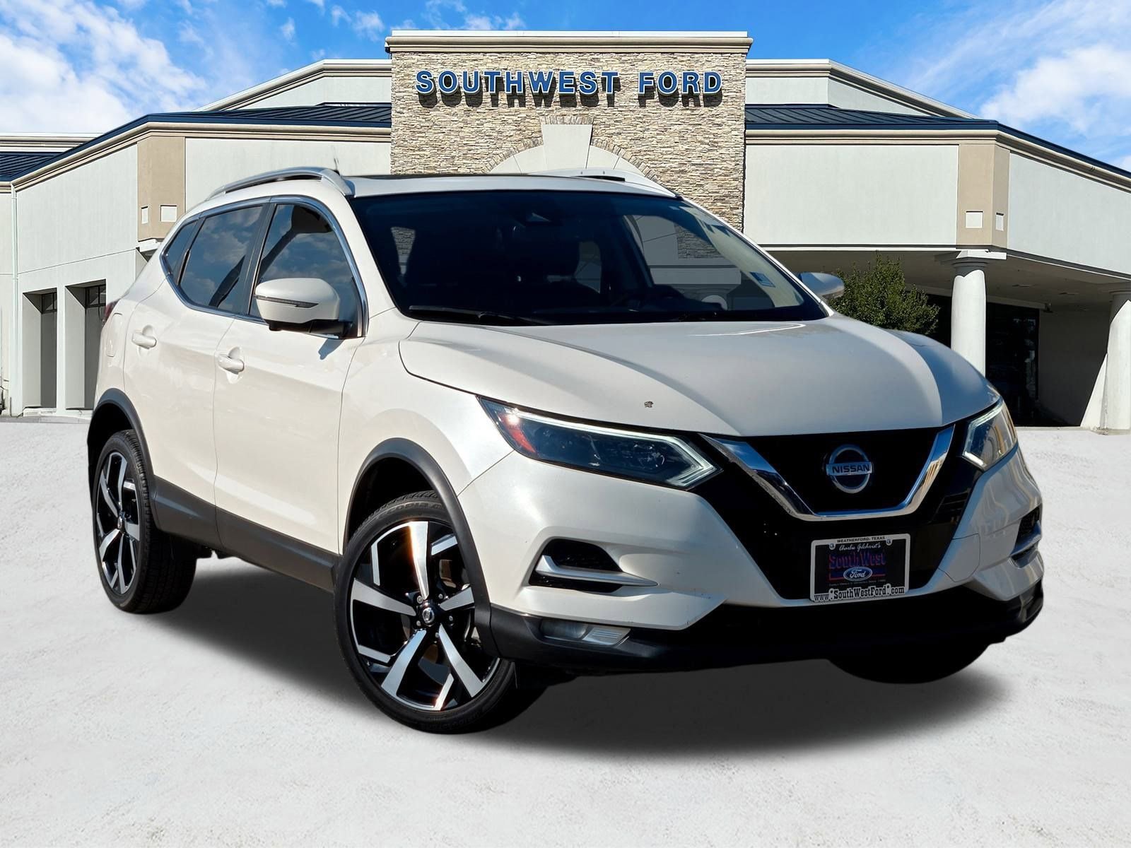 Used 2021 Nissan Rogue Sport SL w/ Premium Package