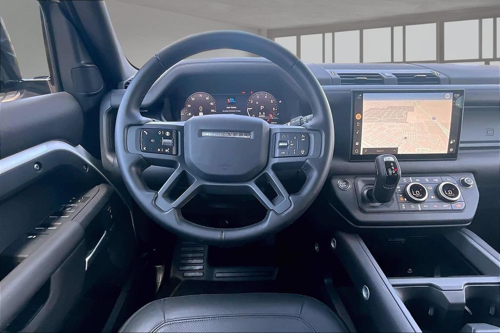 Certified 2025 Land Rover Defender 130 X-Dynamic SE AWD/4WD image 5