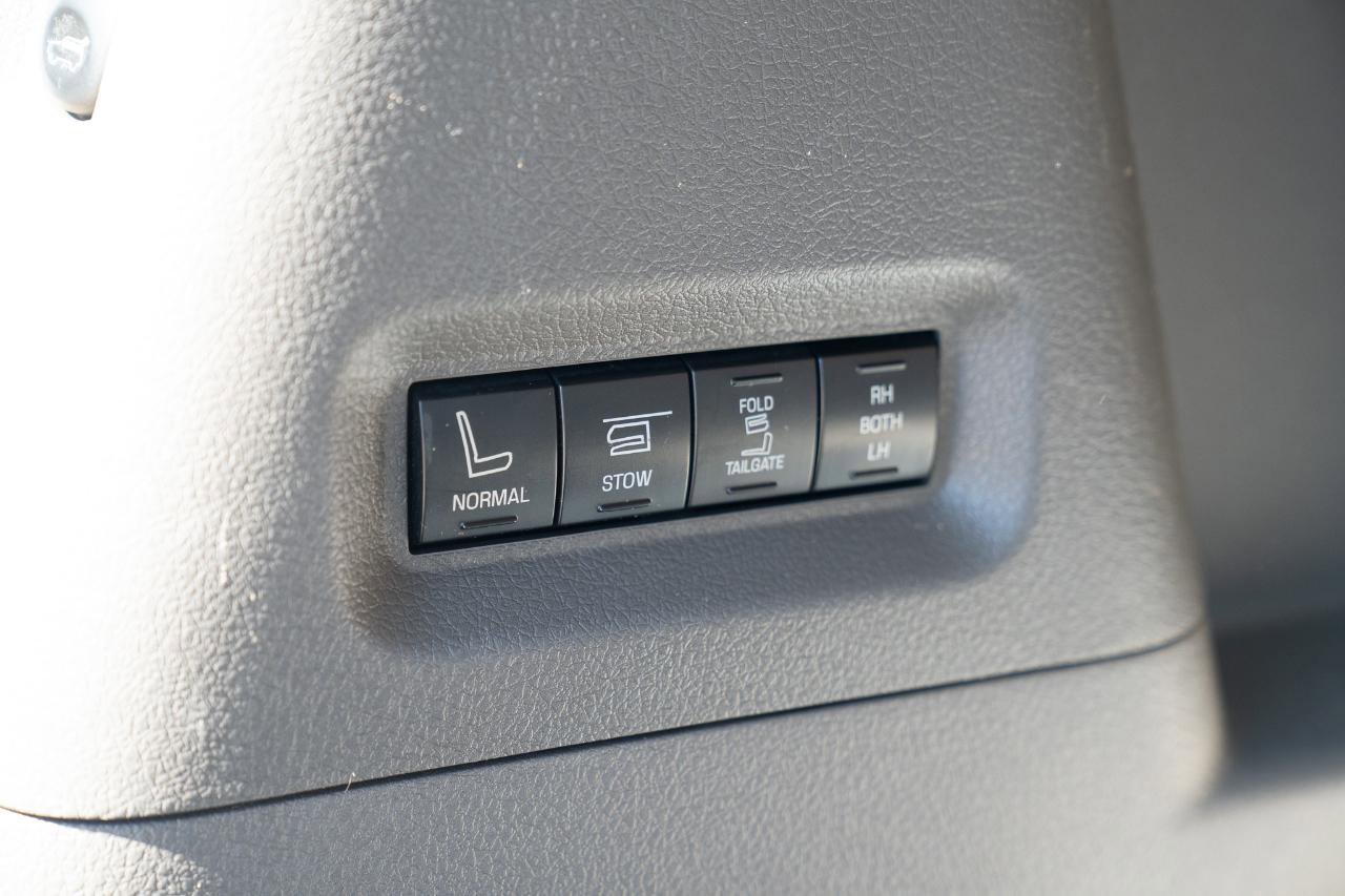 Used 2011 Ford Flex Limited w/ Rapid Spec Order Code image 19