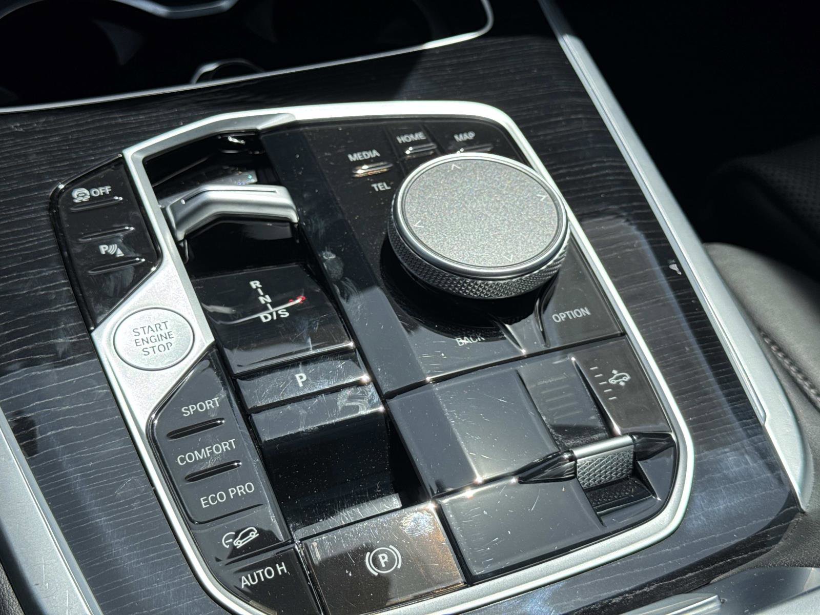 Certified 2024 BMW X7 xDrive40i w/ M Sport Package image 23