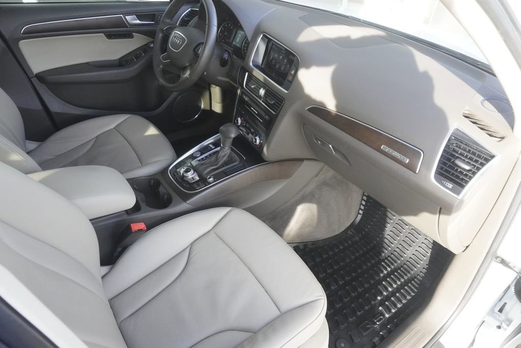 Used 2017 Audi Q5 2.0T Premium Plus image 22