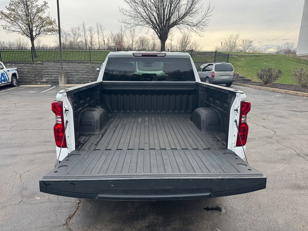 Used 2024 Chevrolet Silverado 1500 W/T w/ WT Value Package AWD/4WD image 23