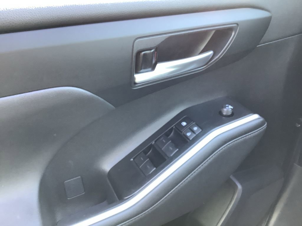 Used 2024 Toyota Highlander XLE image 23