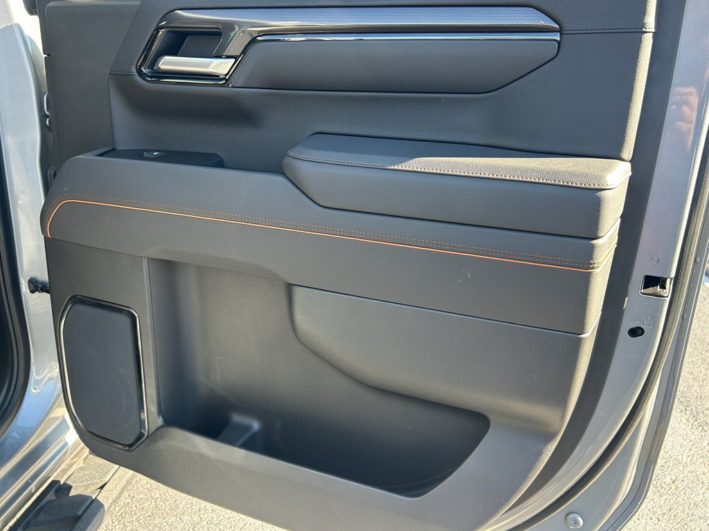 Used 2025 GMC Sierra 1500 AT4 w/ AT4 Premium Package image 23