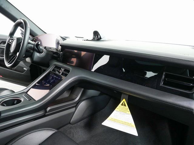 New 2026 Porsche Taycan image 27