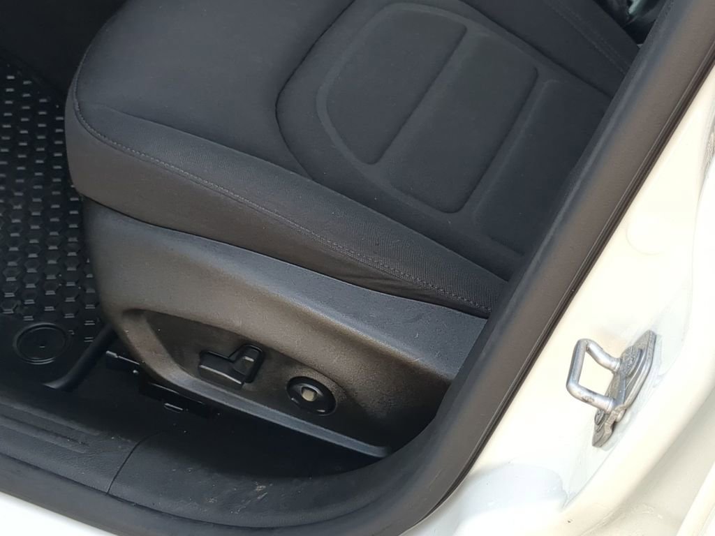 Used 2021 Jeep Renegade Latitude w/ Convenience Group image 13