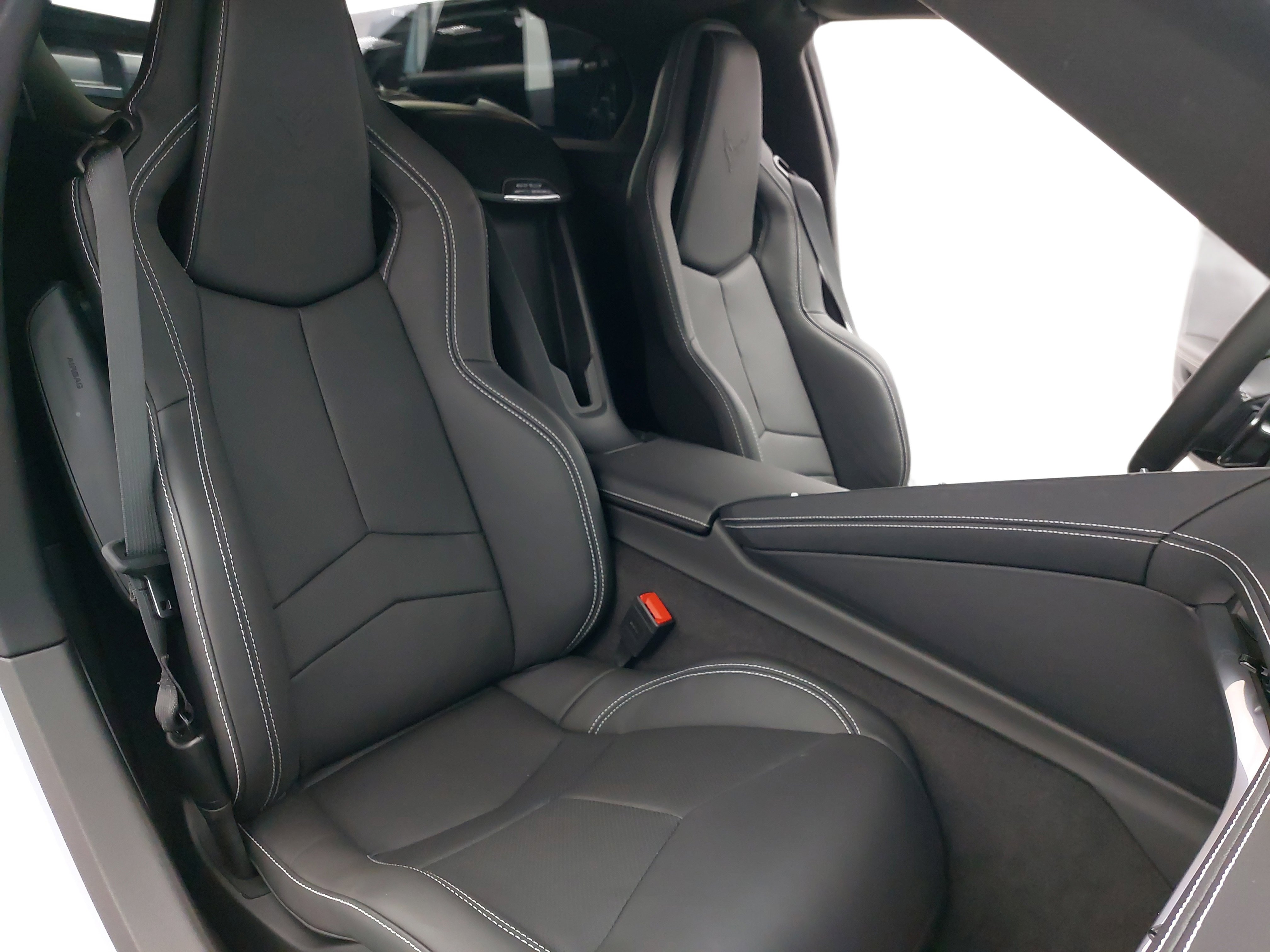 Used 2024 Chevrolet Corvette Stingray w/ Battery Protection Package image 11