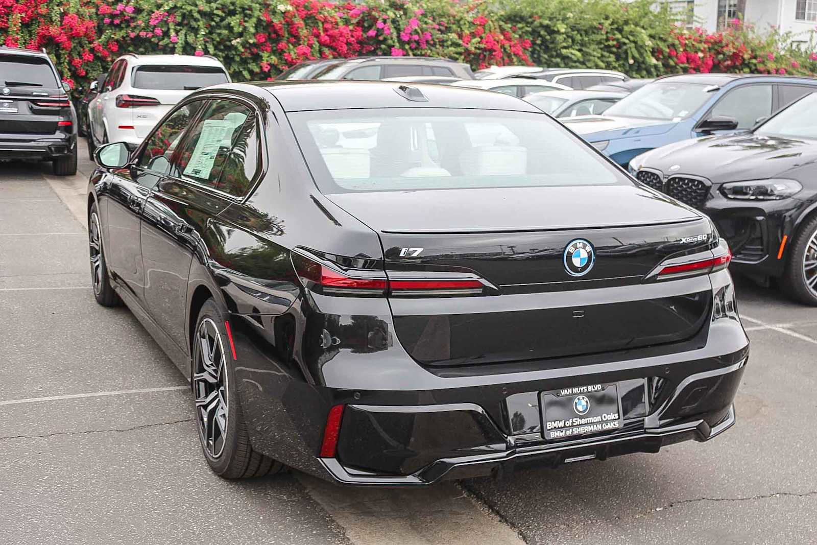 New 2026 BMW i7 xDrive60 w/ Executive Package image 11