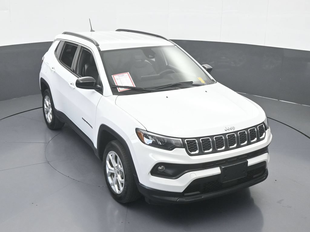 Used 2024 Jeep Compass Latitude AWD/4WD image 49
