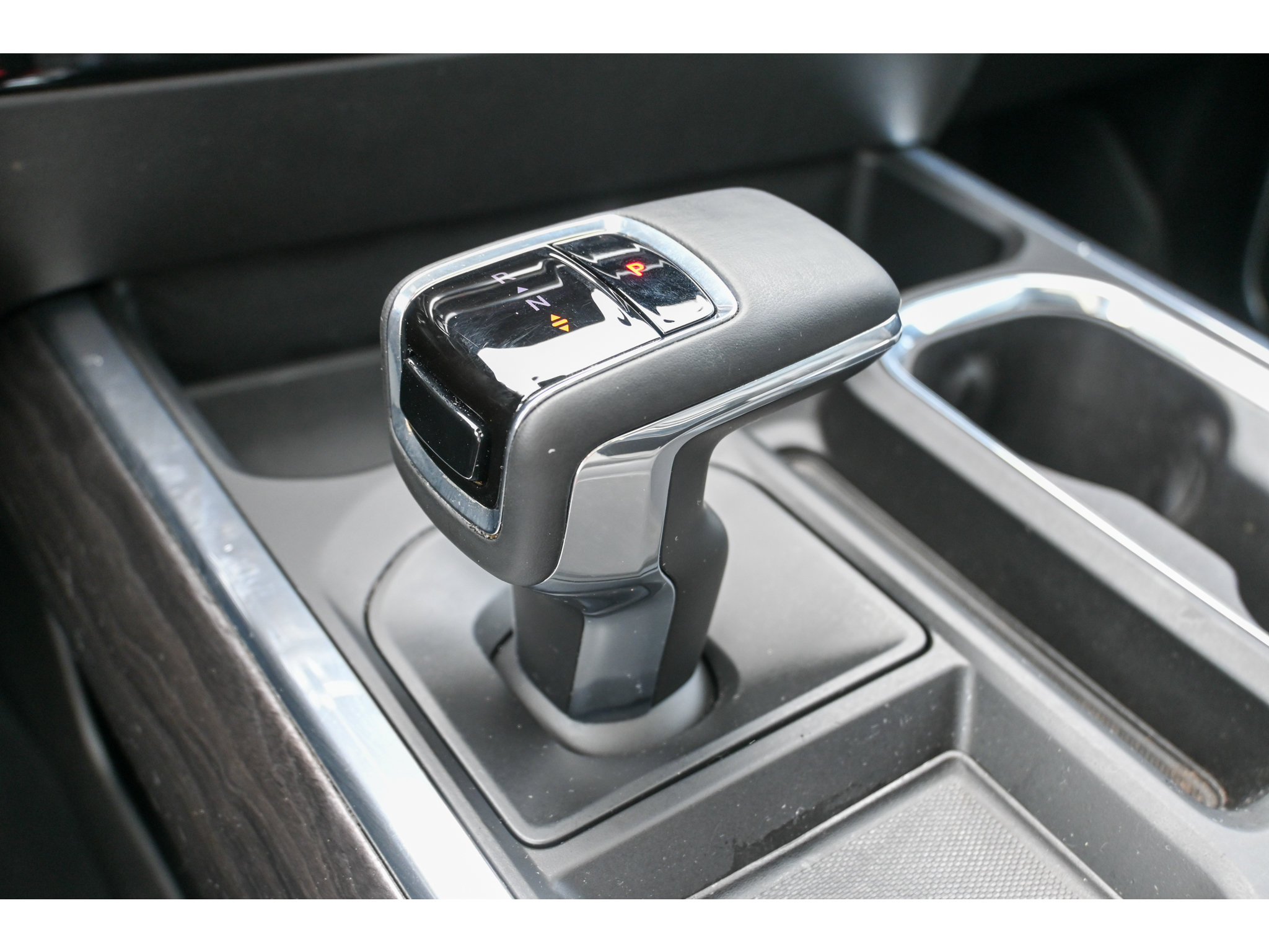 Used 2024 Chevrolet Silverado 1500 LTZ w/ LTZ Premium Package AWD/4WD image 16