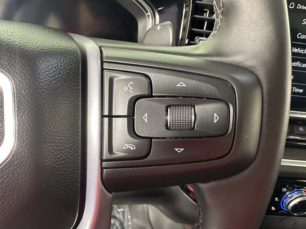Used 2026 GMC Sierra 1500 SLT w/ SLT Convenience Package AWD/4WD image 26