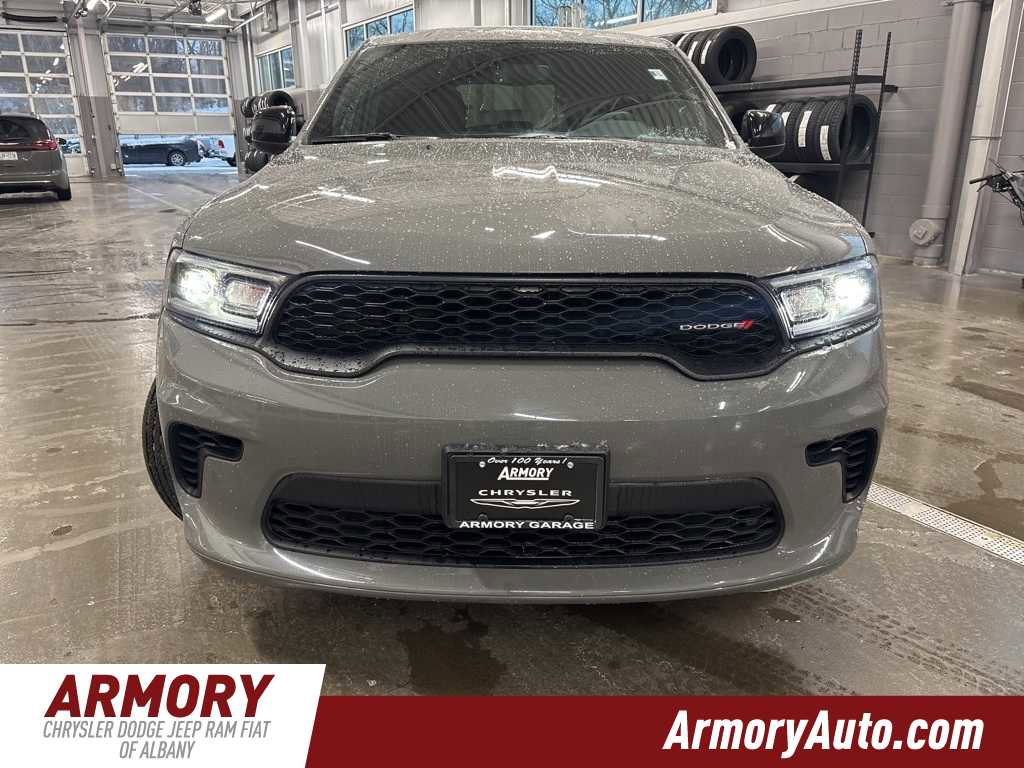 Used 2025 Dodge Durango GT image 2