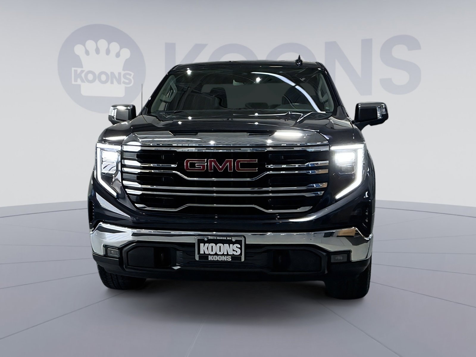 Used 2023 GMC Sierra 1500 SLT w/ SLT Premium Package image 19