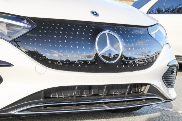 Certified 2025 Mercedes-Benz EQE 350+ 4MATIC Sedan image 5