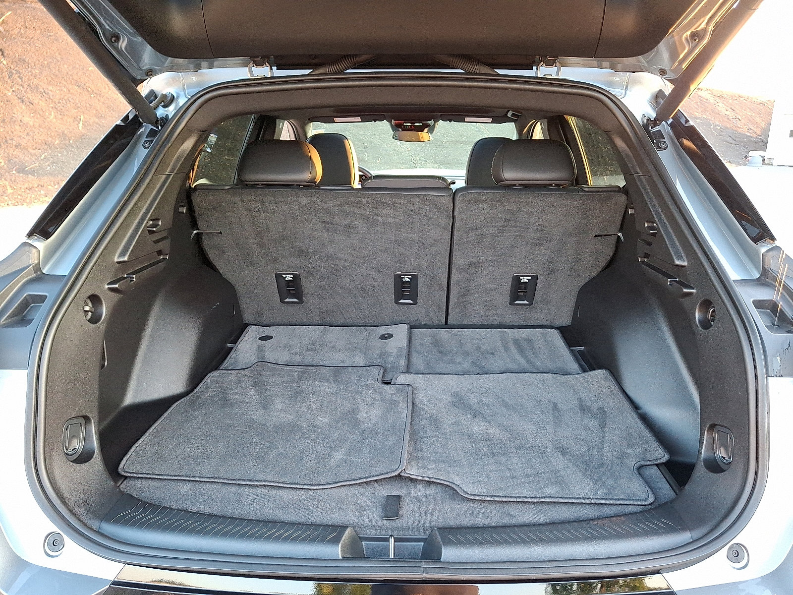 Used 2024 Chevrolet Equinox EV RS image 29