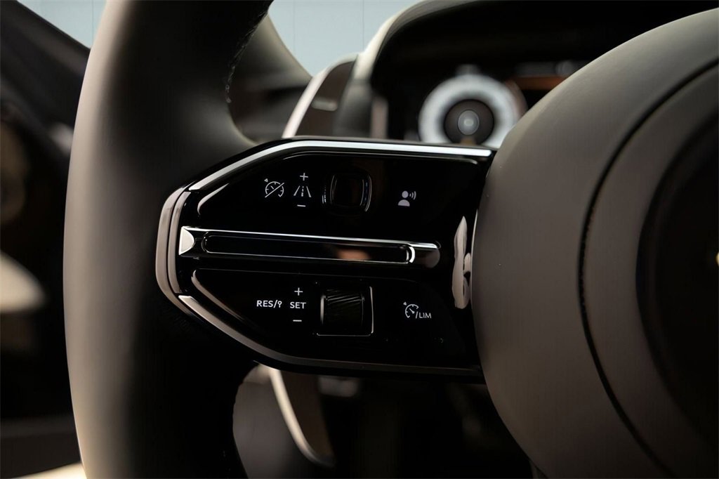 New 2025 Aston Martin DB12 Coupe image 36