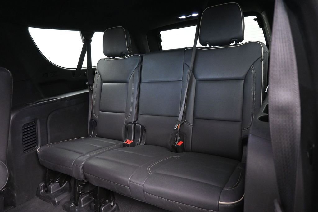 Used 2023 Chevrolet Suburban Premier AWD/4WD image 35