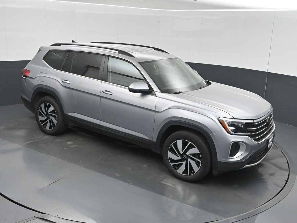 Used 2025 Volkswagen Atlas SE FWD image 35