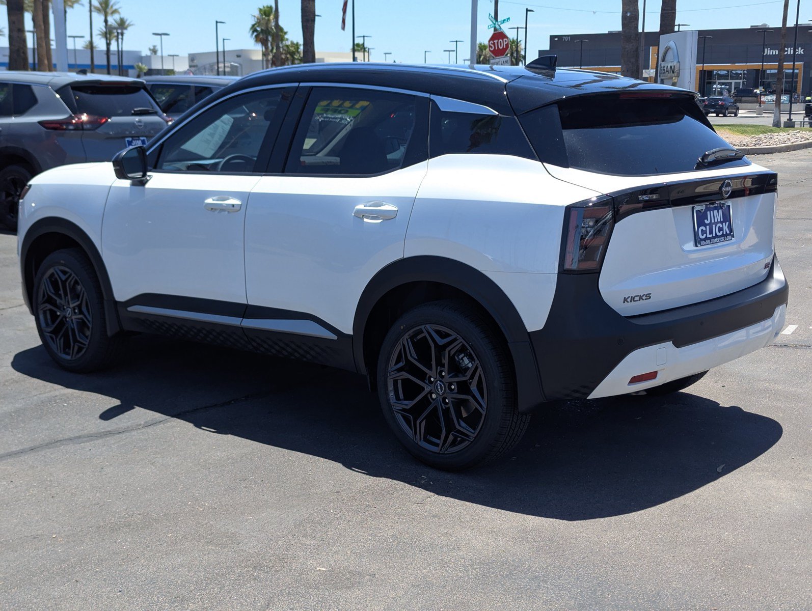 New 2026 Nissan Kicks SR FWD image 4
