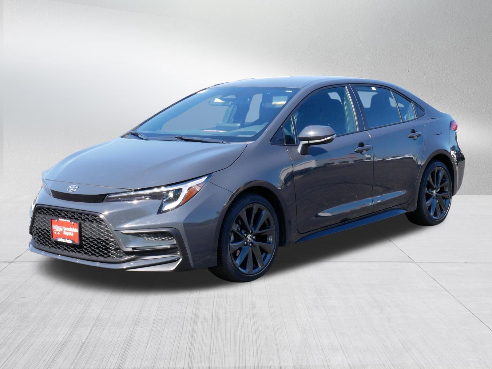 Certified 2025 Toyota Corolla SE FWD image 3