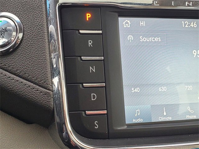 Used 2020 Lincoln Continental Reserve image 24