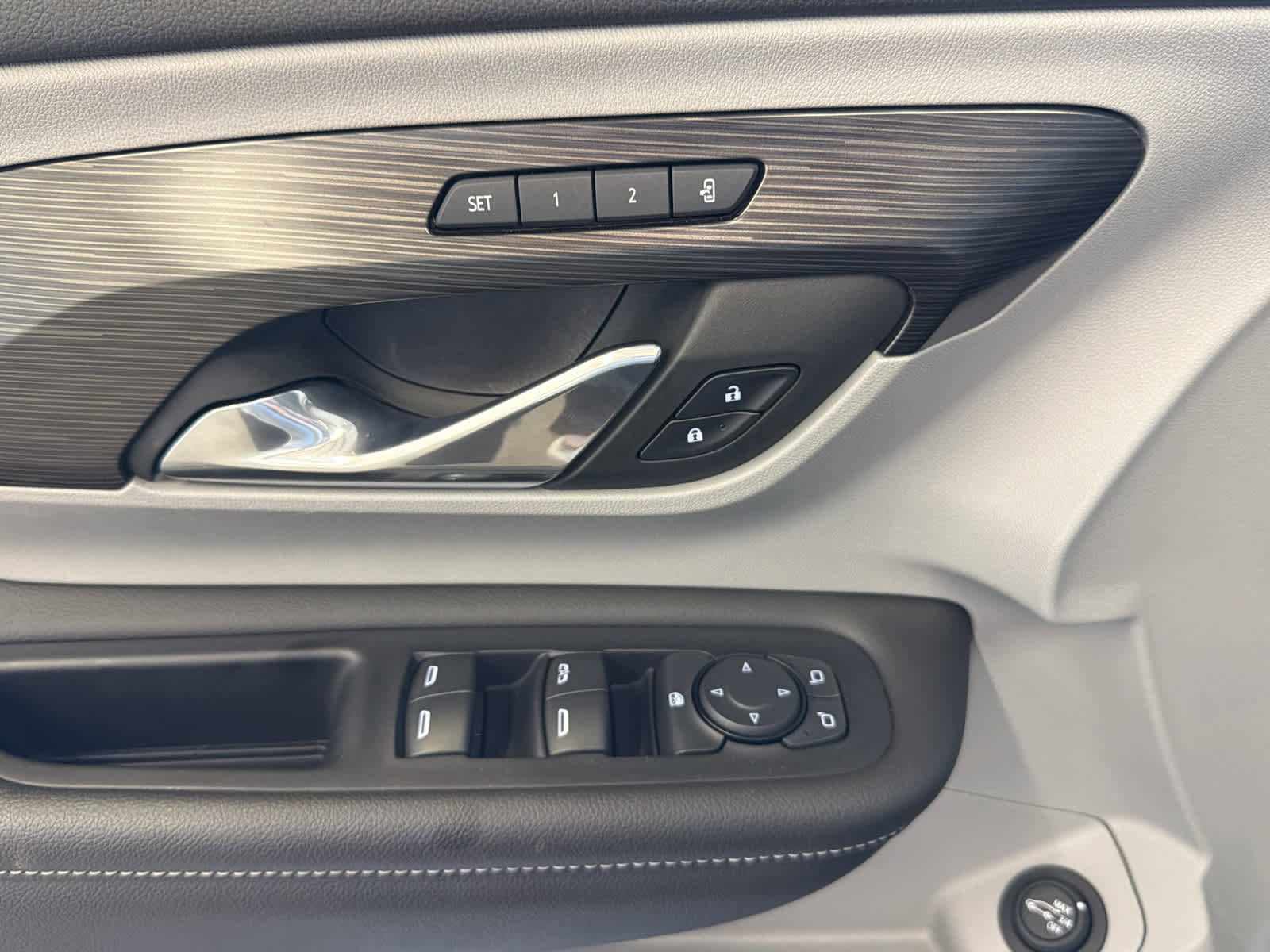 Used 2023 GMC Terrain SLT w/ LPO, 'HIT The Road' Package image 17