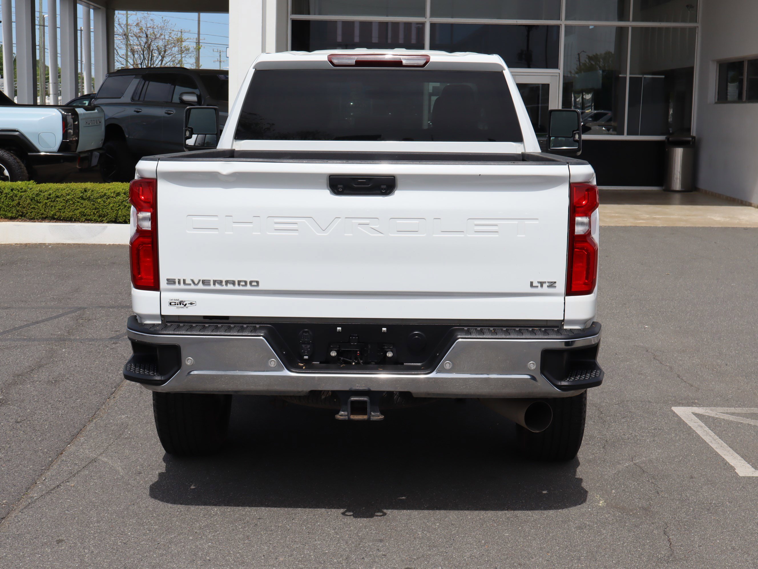Used 2022 Chevrolet Silverado 2500 LTZ w/ Safety Package AWD/4WD image 10