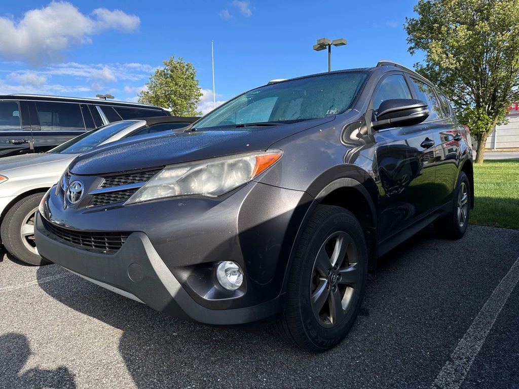 Used 2015 Toyota RAV4 XLE AWD/4WD image 2