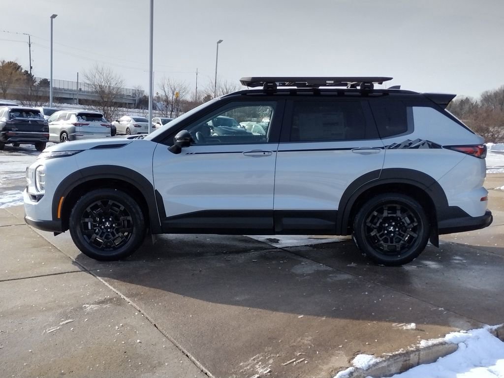 New 2026 Mitsubishi Outlander AWD image 20