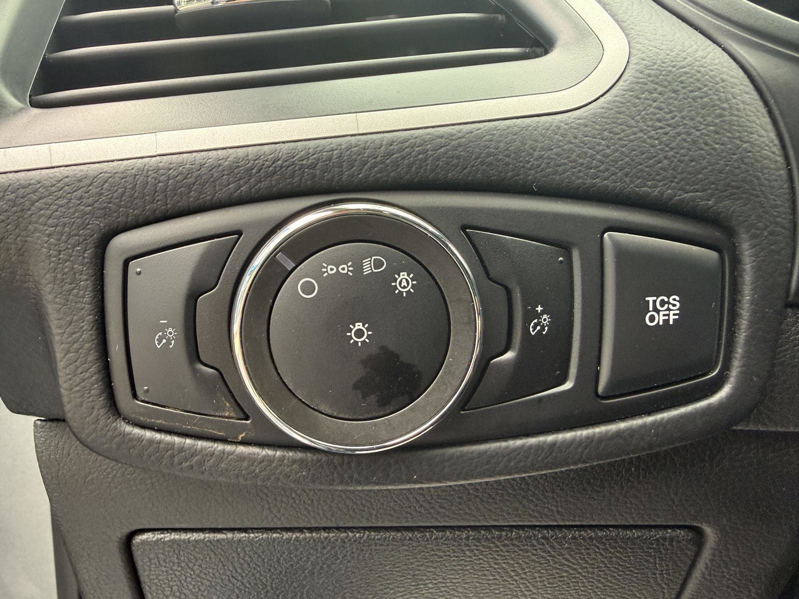 Used 2023 Ford Edge SEL AWD/4WD image 12
