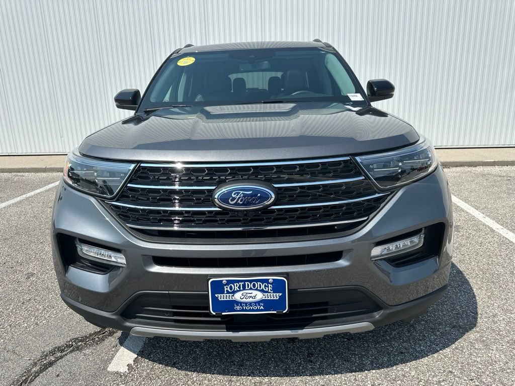 Certified 2024 Ford Explorer XLT w/ Equipment Group 202A AWD/4WD image 11