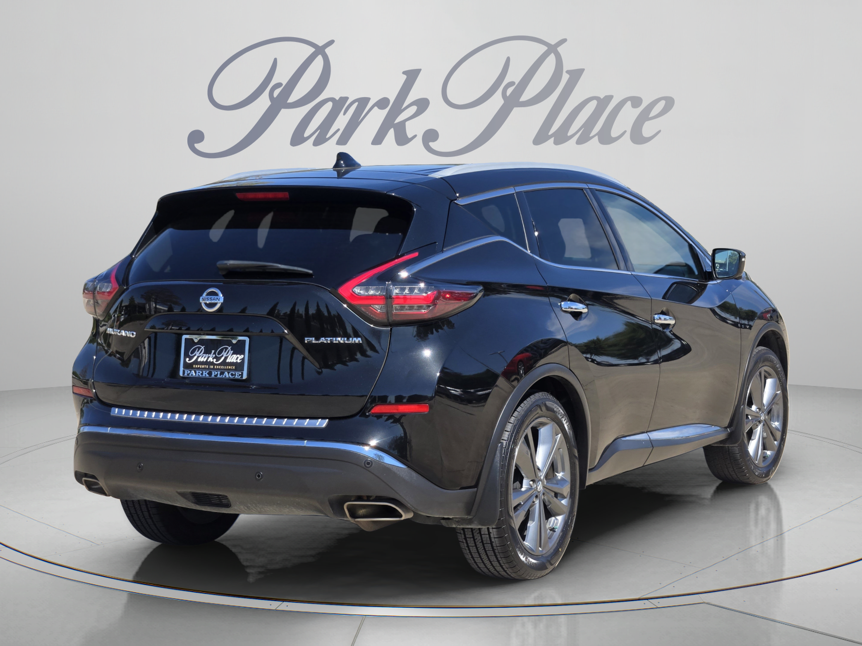 Used 2019 Nissan Murano Platinum w/ Cargo Package FWD image 4