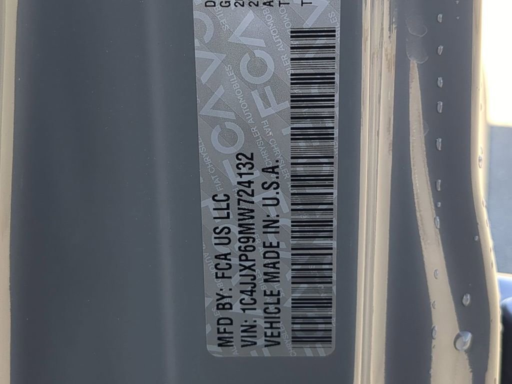 Used 2021 Jeep Wrangler Unlimited Sahara image 24