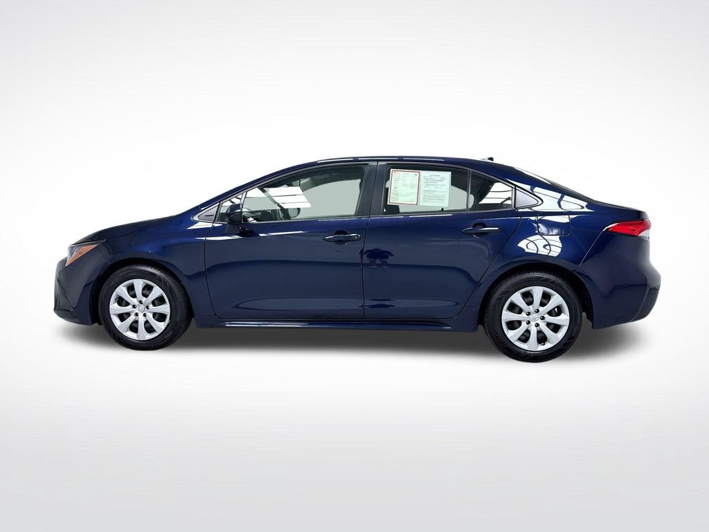 Certified 2022 Toyota Corolla LE w/ Carpet Mat Package (TMS) FWD image 4