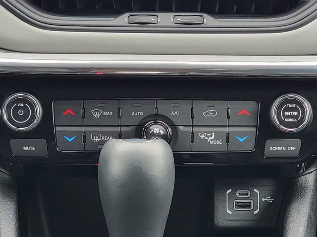 Certified 2022 Jeep Compass Limited image 29