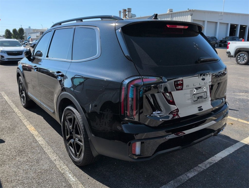 Used 2025 Kia Telluride SX X-Line image 2